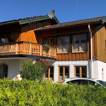 Eisenberger Inkl. Chiemgaukarte Apartman